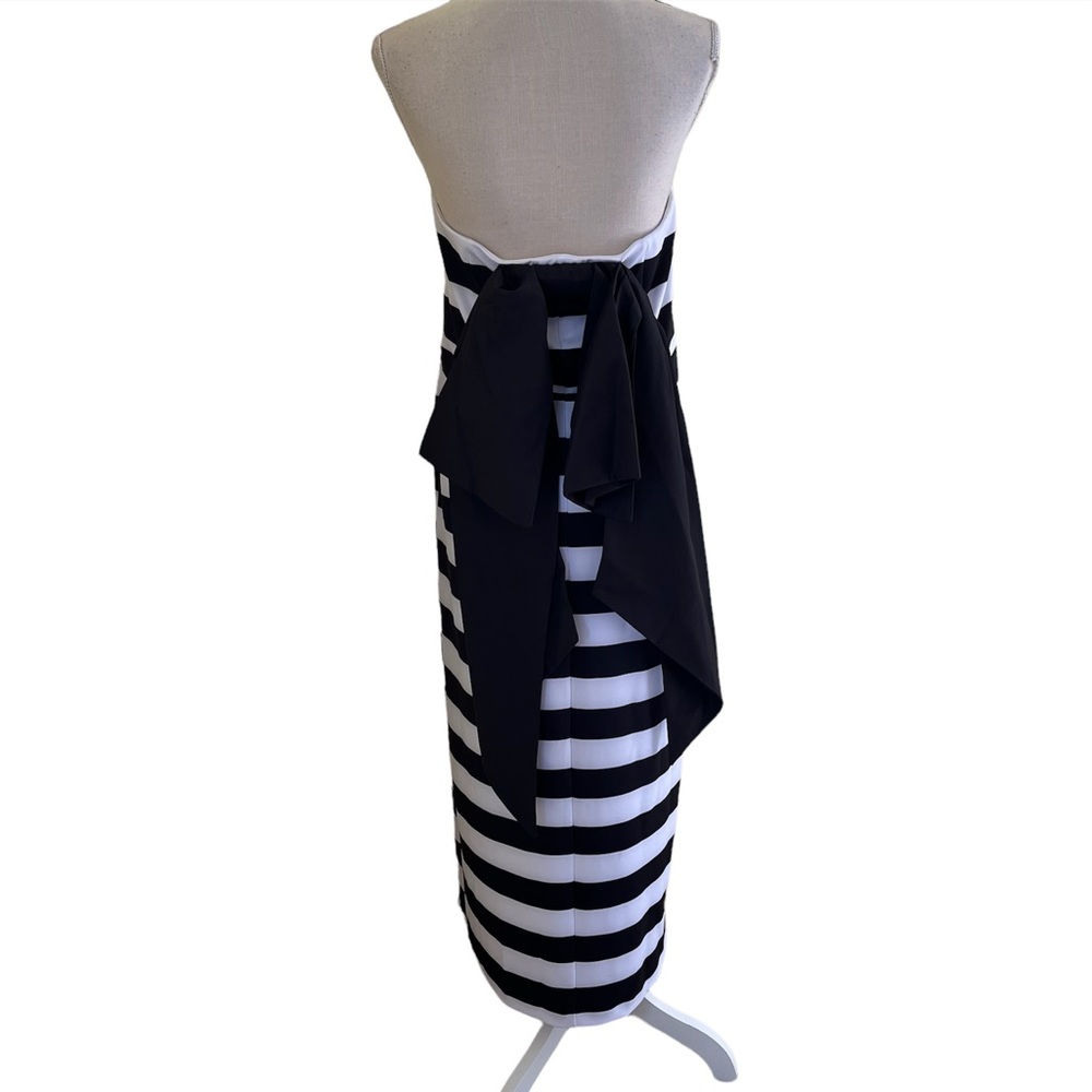 Eloquii Black and White Printed Stripe Knit Midi Dress with Bow Back Detail 14 - Picture 6 of 11